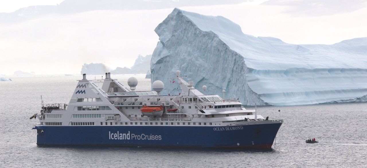 IPC ship by iceberg